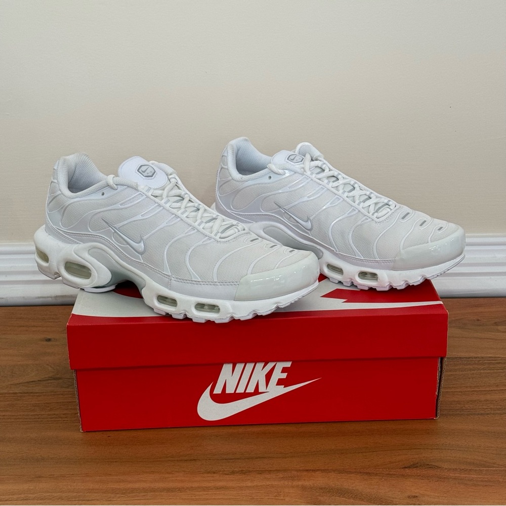 Nike Air Max Plus White Pure Platinum Women's Sneakers NIB 9.5⁠